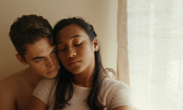 First Love : cette romance portée par Hero Fiennes-Tiffin (After) et Sydney Park va vous faire revivre votre premier amour sur Prime Video